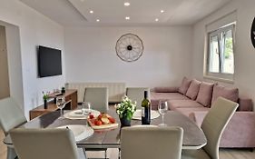 Apartments Dama